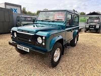 LAND ROVER DEFENDER 90