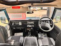LAND ROVER DEFENDER 90