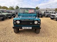 LAND ROVER DEFENDER 90