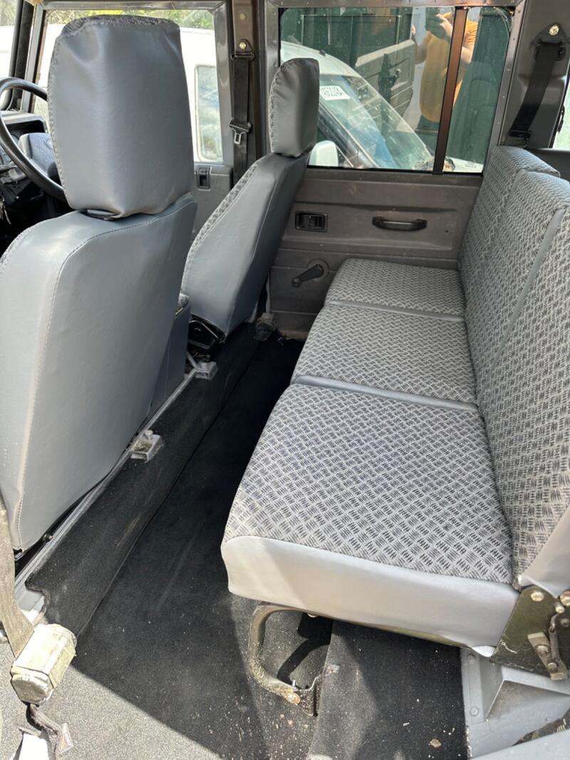 LAND ROVER DEFENDER 110