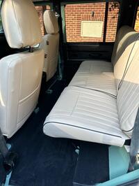 LAND ROVER DEFENDER 110