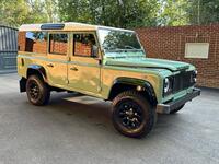 LAND ROVER DEFENDER 110