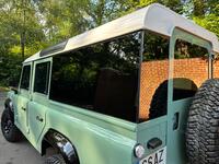 LAND ROVER DEFENDER 110