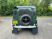 LAND ROVER DEFENDER 90