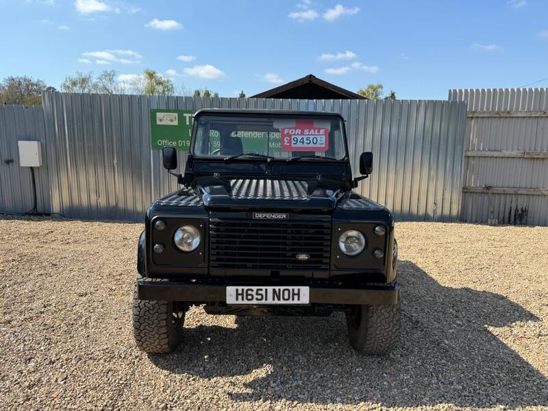 LAND ROVER DEFENDER 90
