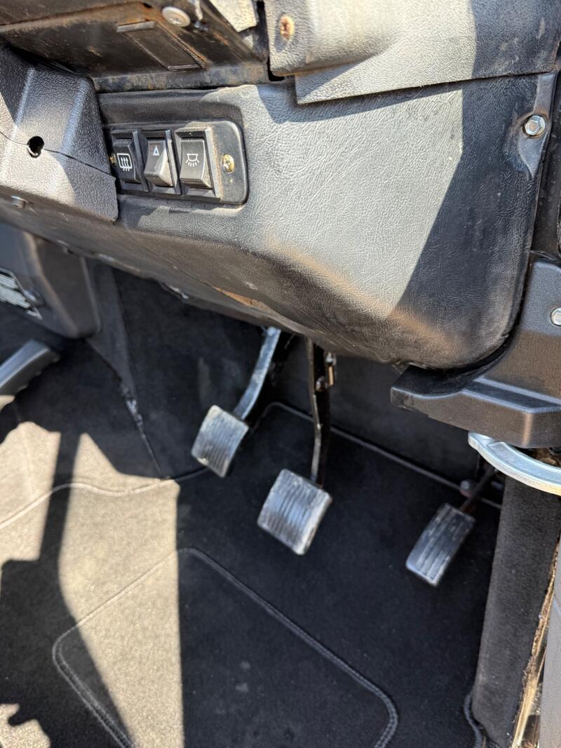 LAND ROVER DEFENDER 90