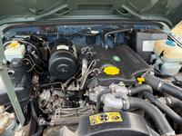 LAND ROVER DEFENDER 90