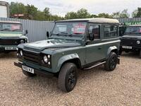 LAND ROVER DEFENDER 90