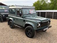 LAND ROVER DEFENDER 90