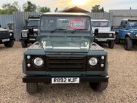 LAND ROVER DEFENDER 90