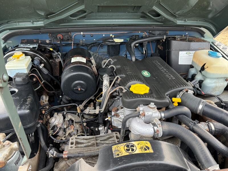 LAND ROVER DEFENDER 90