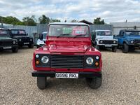 LAND ROVER DEFENDER 90