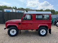 LAND ROVER DEFENDER 90