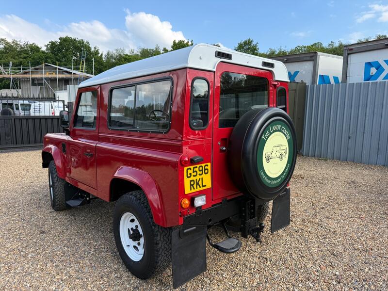LAND ROVER DEFENDER 90