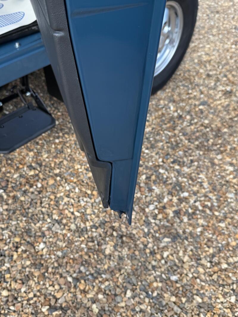 LAND ROVER DEFENDER 90