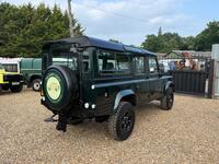 LAND ROVER DEFENDER 110