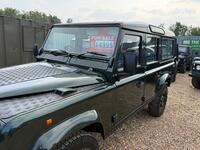 LAND ROVER DEFENDER 110