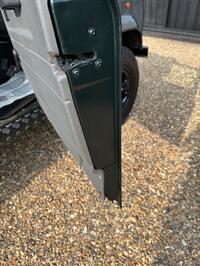 LAND ROVER DEFENDER 110