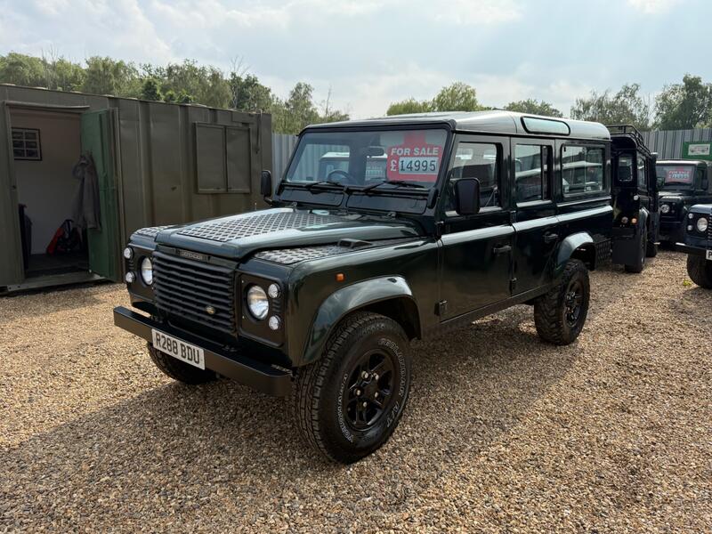 LAND ROVER DEFENDER 110