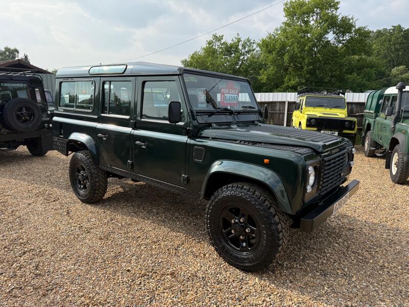 LAND ROVER DEFENDER 110