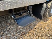 LAND ROVER DEFENDER 90
