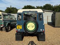 LAND ROVER DEFENDER 90