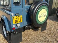 LAND ROVER DEFENDER 90