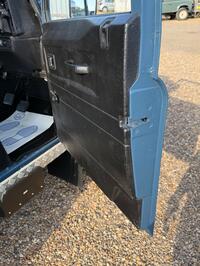 LAND ROVER DEFENDER 90
