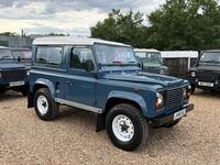 LAND ROVER DEFENDER 90