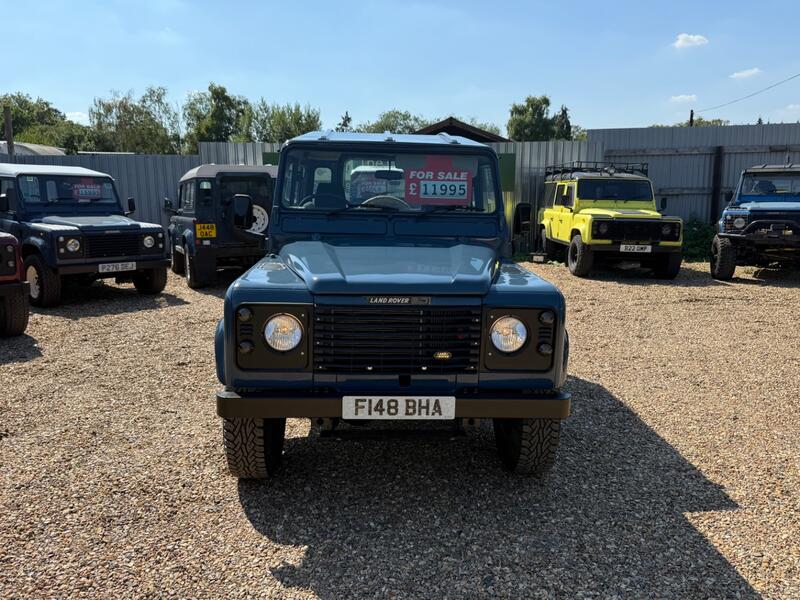 LAND ROVER DEFENDER 90