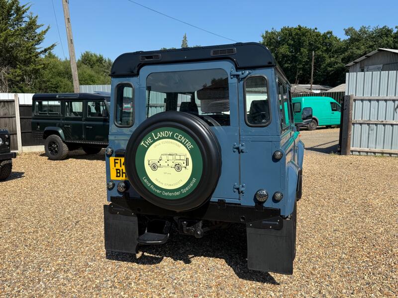 LAND ROVER DEFENDER 90