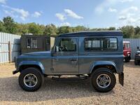 LAND ROVER DEFENDER 90