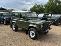 LAND ROVER DEFENDER 90