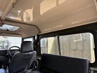 LAND ROVER DEFENDER 90