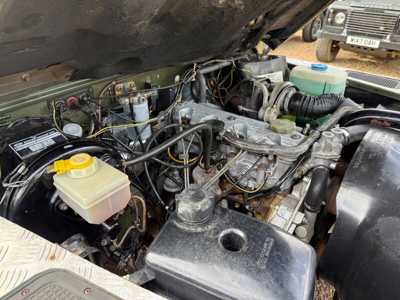 LAND ROVER DEFENDER 90