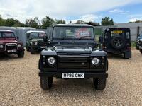 LAND ROVER DEFENDER 90
