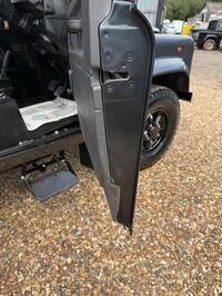 LAND ROVER DEFENDER 90