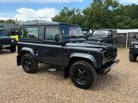 LAND ROVER DEFENDER 90