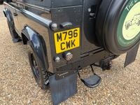 LAND ROVER DEFENDER 90
