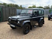 LAND ROVER DEFENDER 90