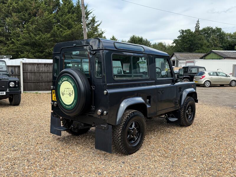 LAND ROVER DEFENDER 90