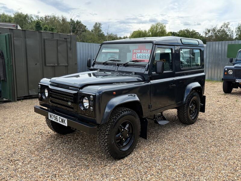 LAND ROVER DEFENDER 90
