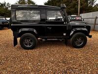 LAND ROVER DEFENDER 90