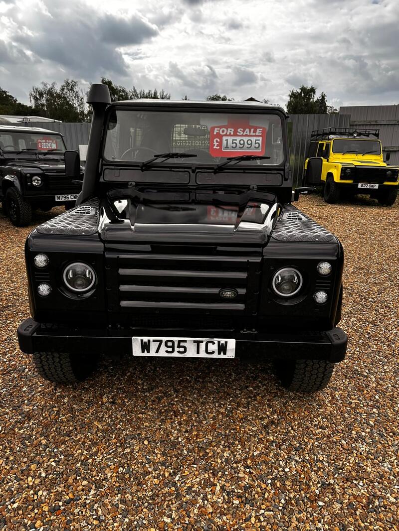LAND ROVER DEFENDER 90