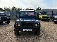 LAND ROVER DEFENDER 90