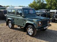 LAND ROVER DEFENDER 90