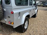 LAND ROVER DEFENDER 110