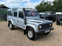 LAND ROVER DEFENDER 110