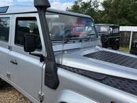 LAND ROVER DEFENDER 110
