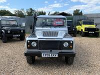 LAND ROVER DEFENDER 110